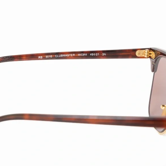 SOLD - Ray-Ban RB3016 Clubmaster W0366 Tortoise Gold 49mm Frame - Picture 9 of 16